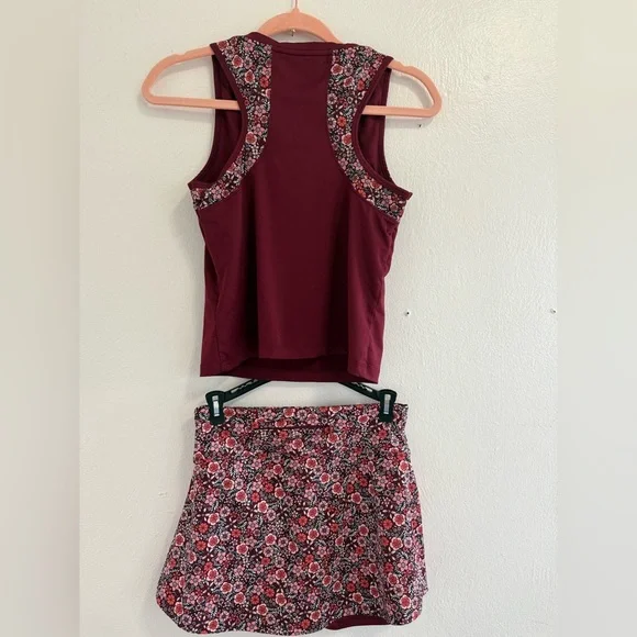 Sincerely Jules Burgundy Floral Golf / Tennis Set - Picture 3 of 11